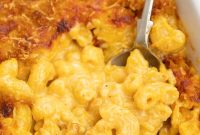 Creamy Oven-Baked Macaroni and Cheese Recipe