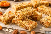 How to Cut Homemade Granola Bars Cleanly with One Often-Missed Step