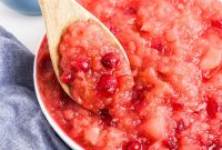 Cranberry Apple Sauce Recipe: Tangy Homemade Spread for Fall