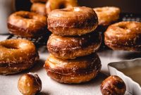 Classic Glazed Donuts: Soft, Shiny, Homemade Recipe