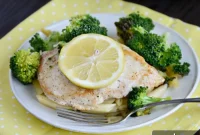 Skillet Lemon Chicken with Broccoli — Quick Weeknight Dinner