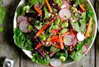 Crisp Spinach and Beetroot Salad with Lemon Vinaigrette