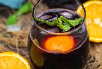 Crisp Red Wine Spritzer Recipe: Refreshing Summer Cocktail