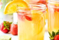 Refreshing Summer White Wine Sangria Recipe for Warm Evenings