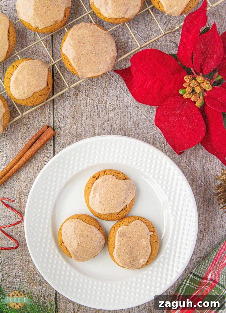 Iced Ginger Molasses Cookies Recipe for Soft, Chewy Cookies 10 pretty ginger molasses cookies