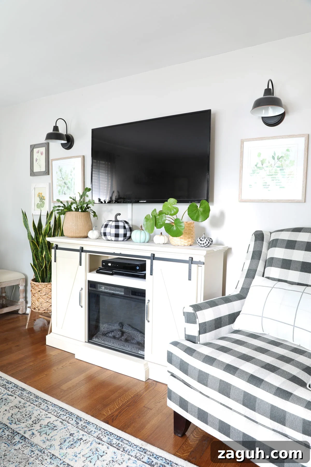 Teal Autumn Decor Ideas to Refresh Your Home This Season 3 Teal Fall Decor
