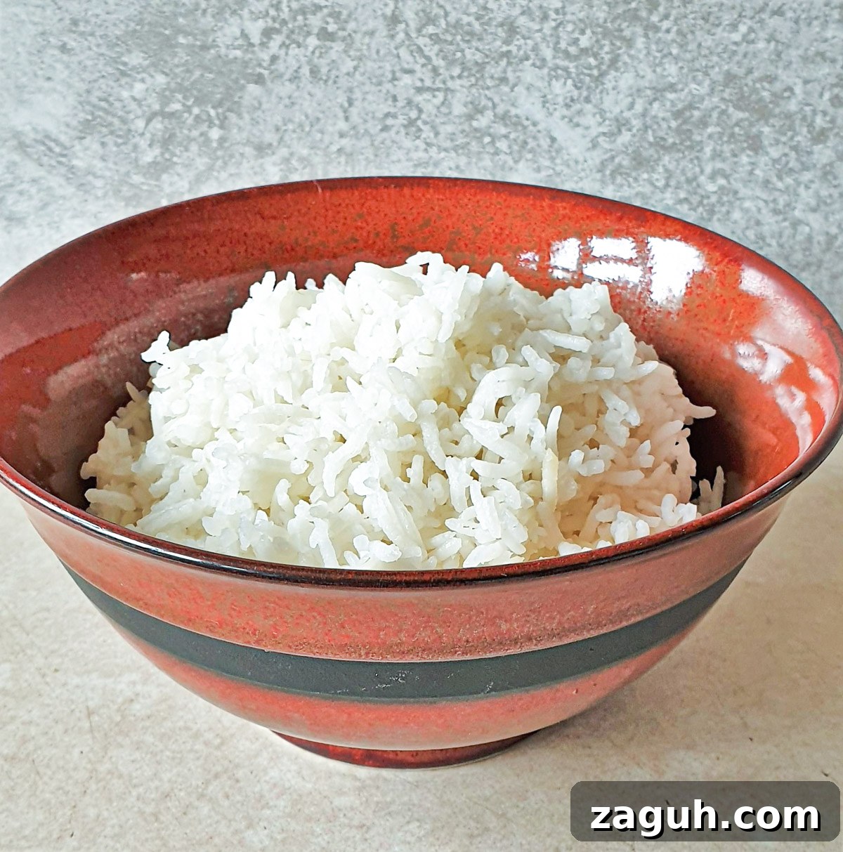 Microwave Rice Guide: Quick, Fluffy Rice in Minutes 3 A bowl of white rice cooked in the microwave.