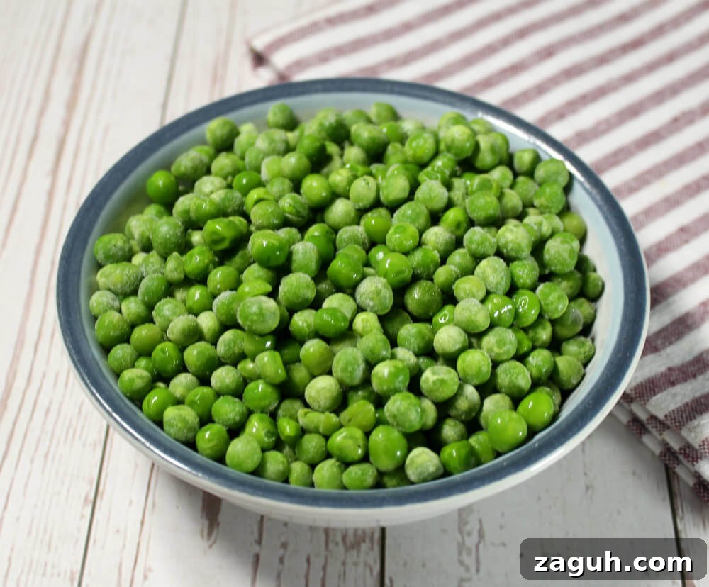 Keto Cauliflower and Green Pea Salad with Creamy Dill Dressing 3 Keto Pea Cauliflower Salad2