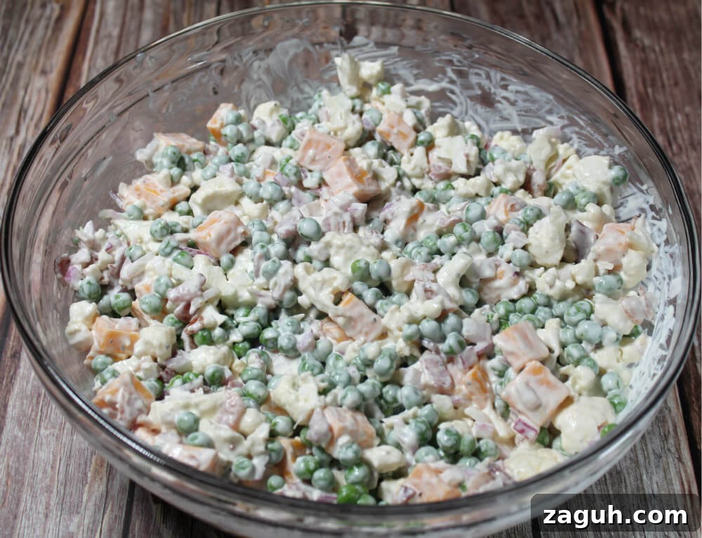 Keto Cauliflower and Green Pea Salad with Creamy Dill Dressing 7 Keto Pea Cauliflower Salad6