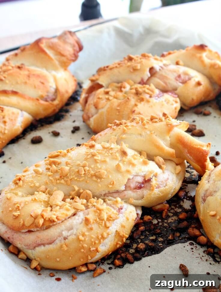 Strawberry Cream Cheese Bunny Rolls for Easter Brunch 4 Easter bunny rolls