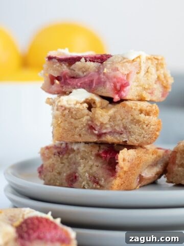 Strawberry blondies thumbnail