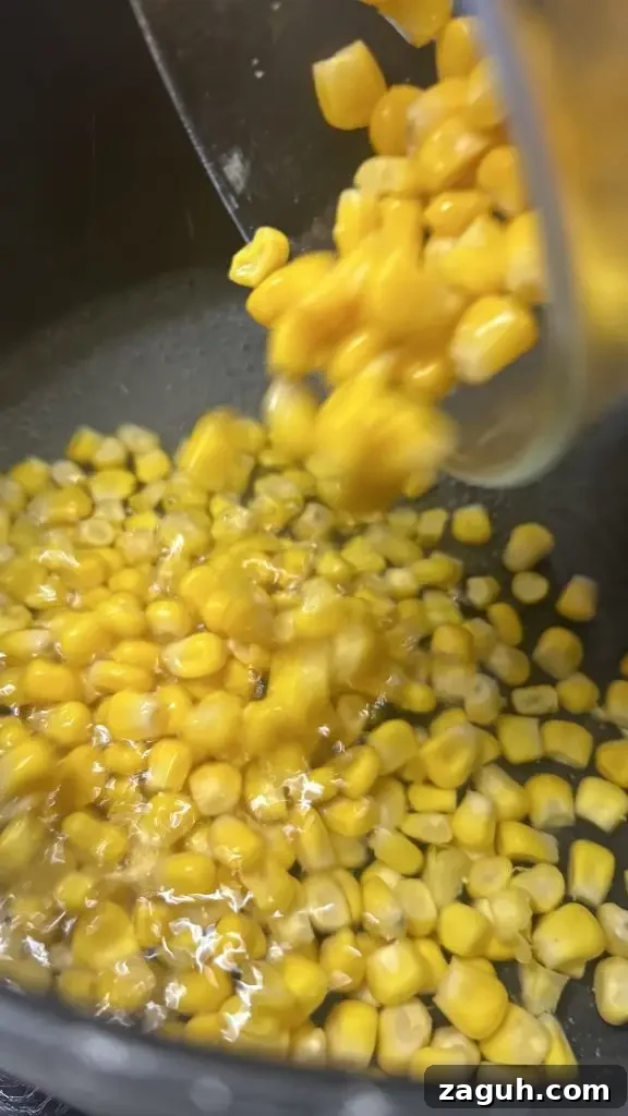 Copycat Texas Roadhouse Buttered Corn Recipe (Quick & Creamy) 4 Texas Roadhouse Buttered Corn Recipe