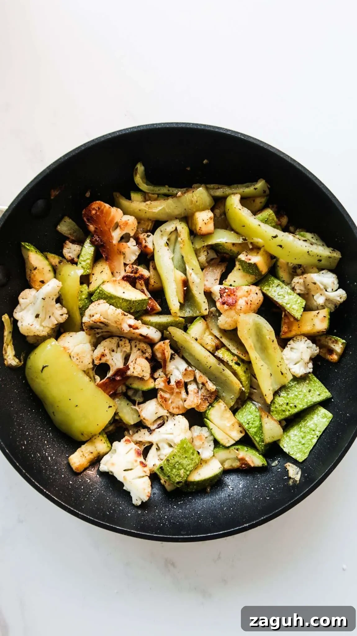 35 Simple Mediterranean Recipes You Can Make Tonight 13 10-minute Mediterranean garlic roasted vegetable recipe - a healthy vegetable side dish recipe that is low carb vegan and gluten-free! Great meal prep recipe, perfect for clean eating too!