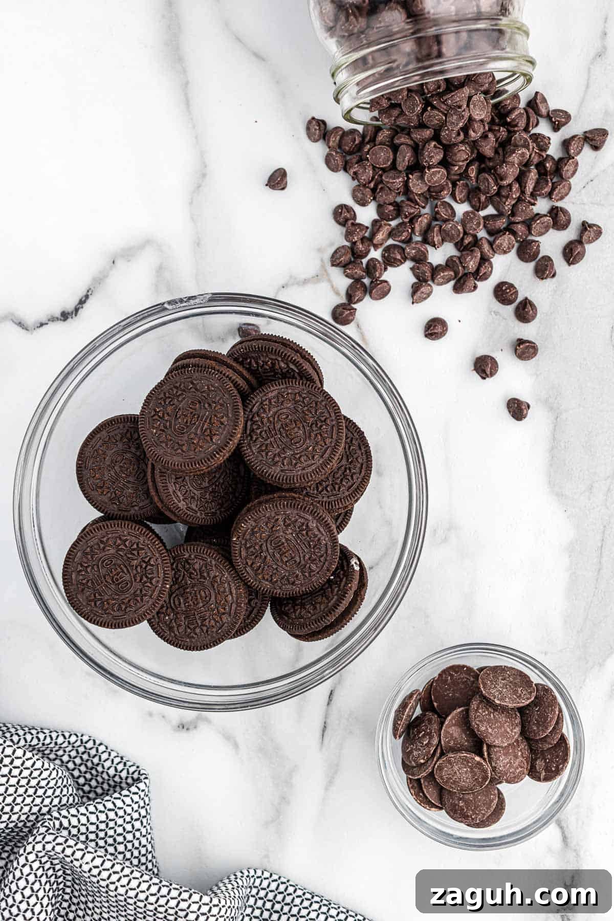 How to Make Chocolate-Covered Oreos at Home 4 ingredients needed to make chocolate covered oreos