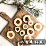Linzertorte Cookies: Classic Austrian Jam-Filled Sandwich Cookies 4 img 317 3