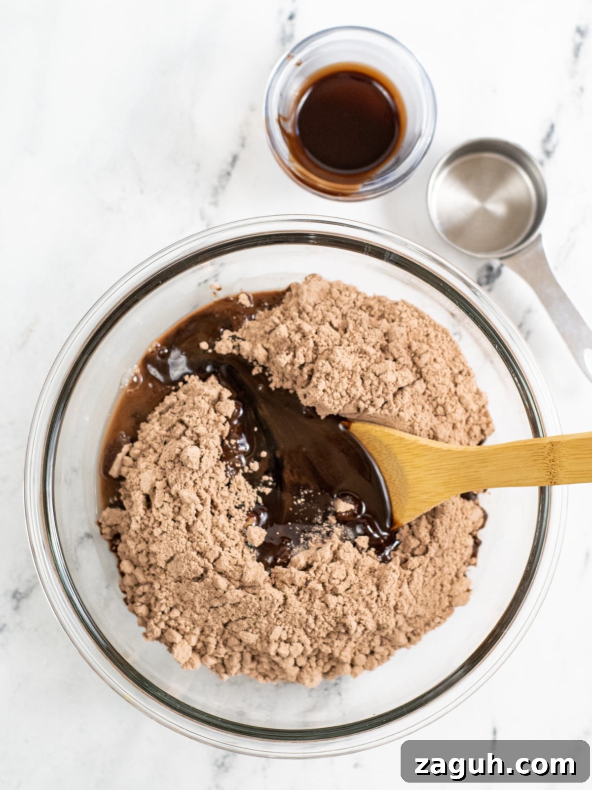 Valentine’s Day No-Bake Chocolate Brownie Bites 4 Mix together brownie ingredients