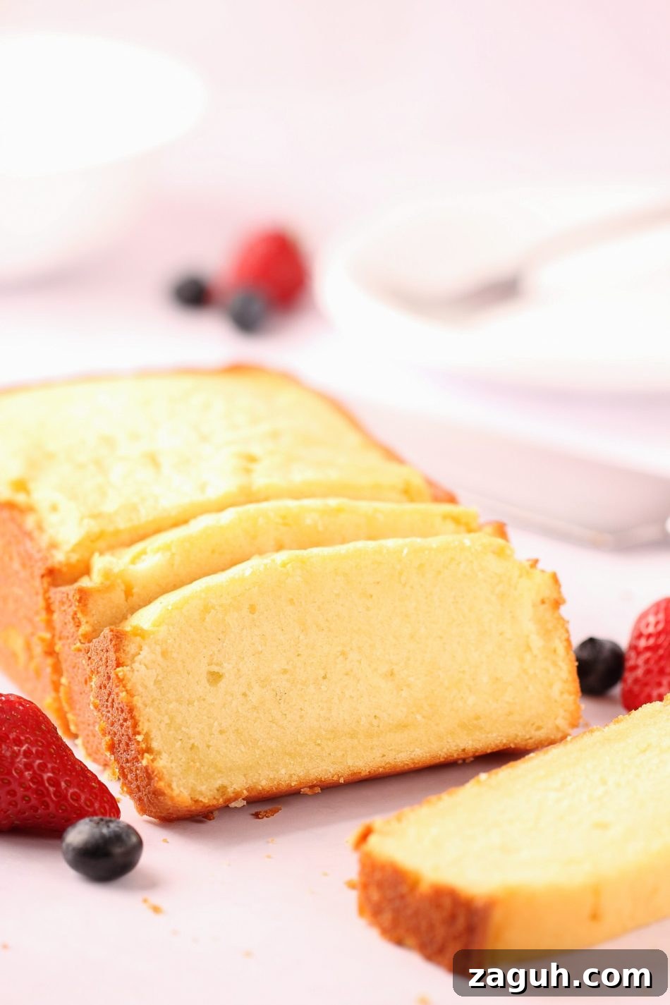 Buttermilk Pound Cake in a Loaf Pan: Moist Classic Recipe 5 This homemade buttermilk pound cake is to die for! | Beat Bake Eat