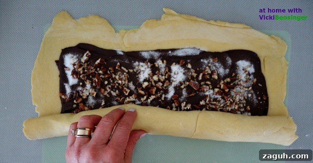 Chocolate Babka (Krantz Cake): Classic Chocolate Swirl Recipe 7 Chocolate Babka 4