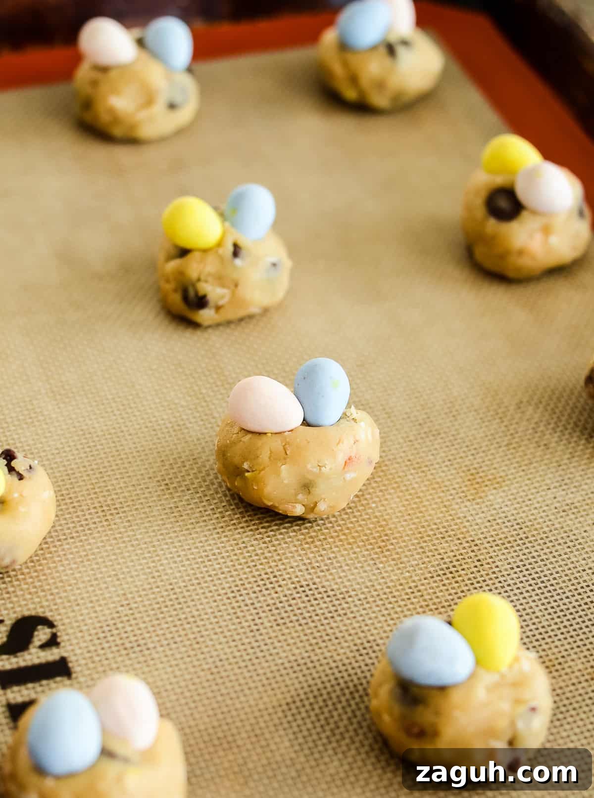 Mini Cadbury Egg Cookies Recipe — Bite-Sized Easter Treats 3 img 67335 2