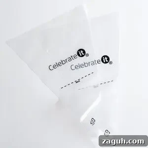 Disposable piping bag