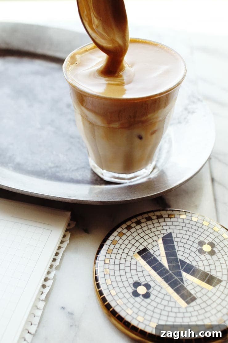 Creamy Dalgona Coffee Recipe: Whipped Instant Coffee at Home 16 Mixed Dalgona Coffee Recipe