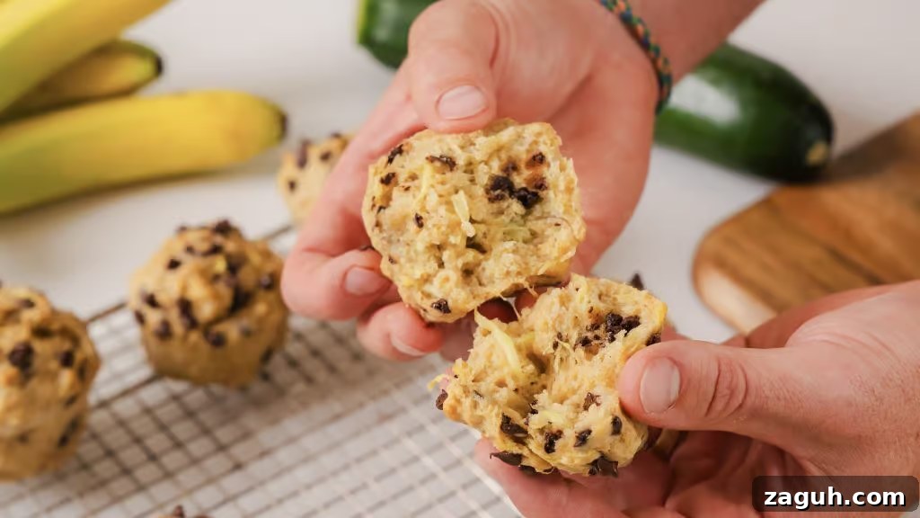 Banana Zucchini Muffins with Cinnamon Streusel 2 Banana zucchini muffins